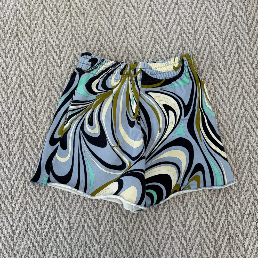 Emilio Pucci Printed Shorts - Picture 7 of 10